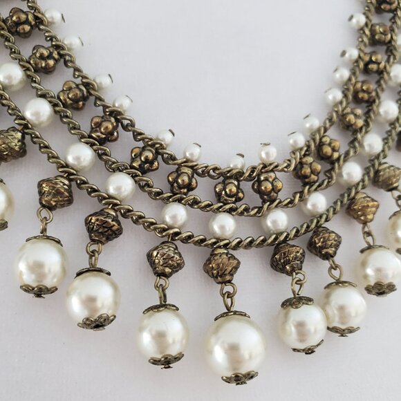 Vtg Ornate Dangly Pearl Statement Necklace Rustic Brassy Triple Chain Estruscan - Picture 4 of 6